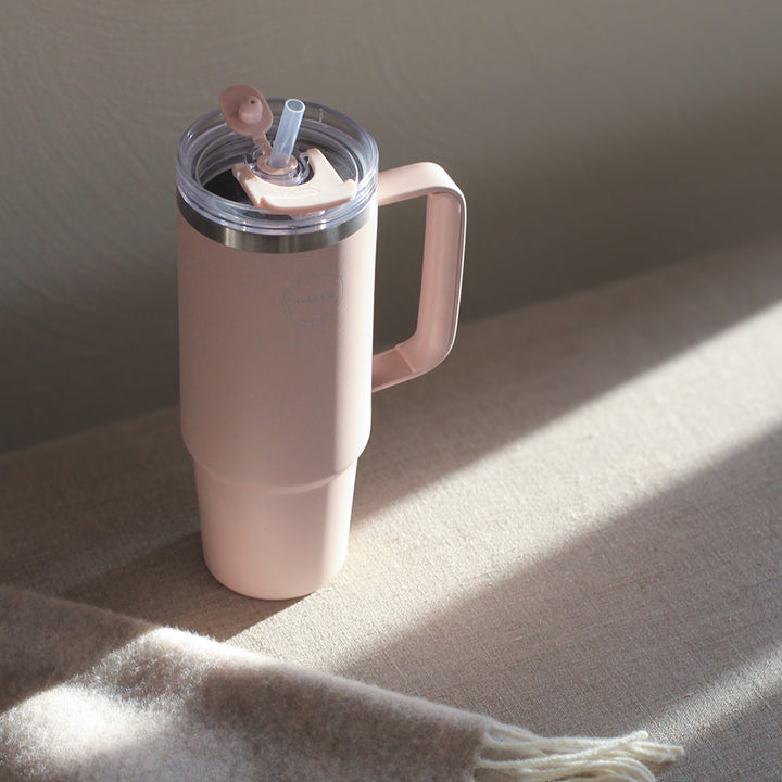 AYA&IDA Thermobecher mit Strohhalm – Soft Rose (885 ml)